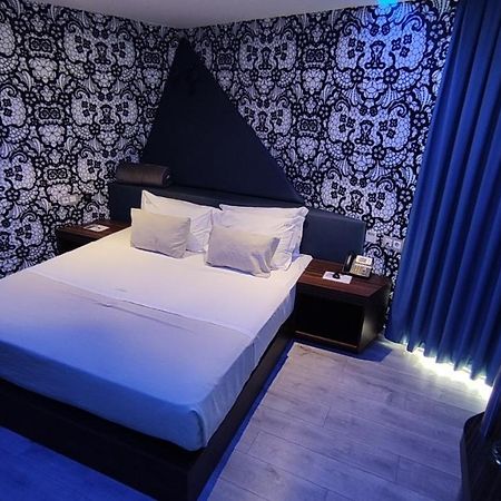 Motel Avenue Лейрия Екстериор снимка