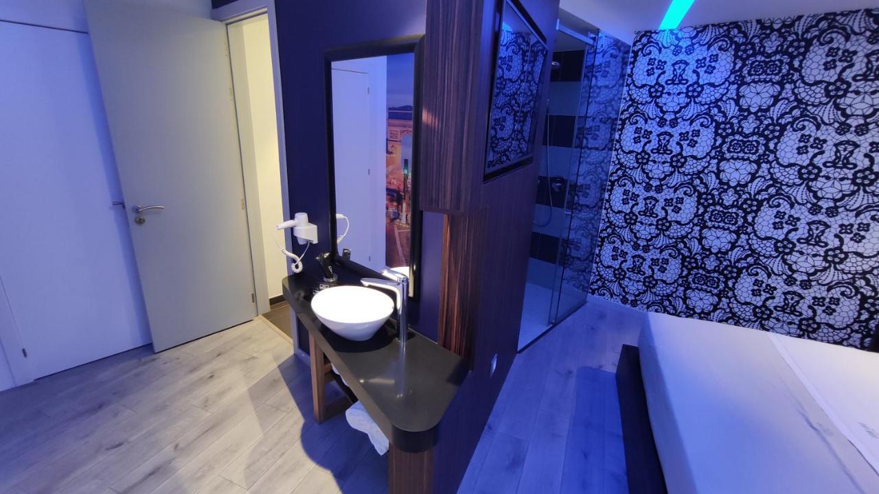 Motel Avenue Лейрия Екстериор снимка
